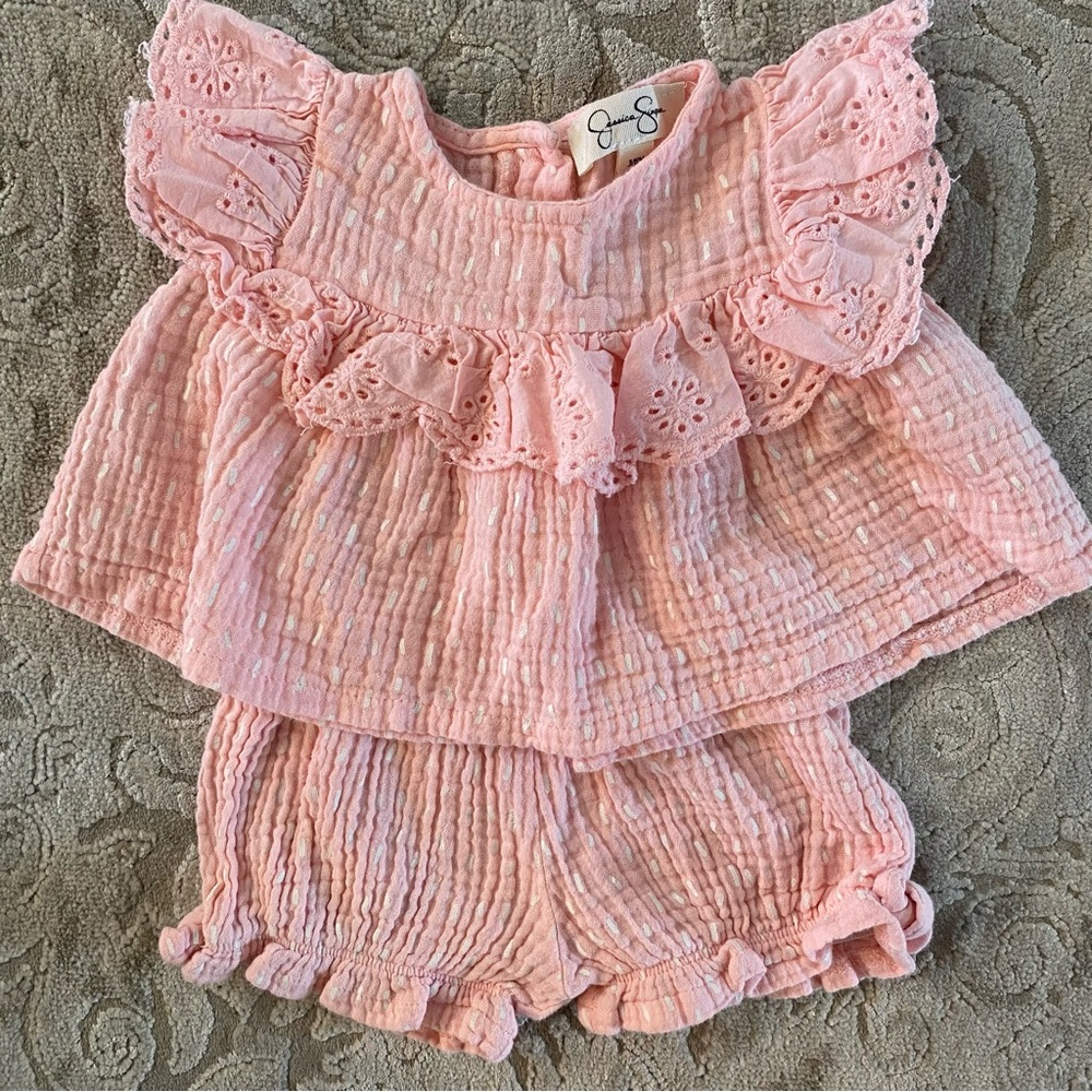 Jessica Simpson 3-6 month muslin set
